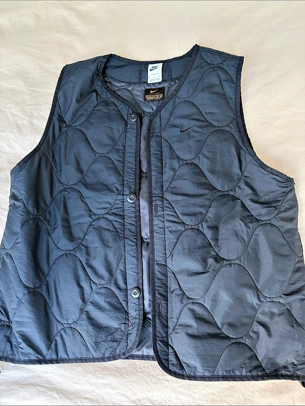 Nike Therma-FIT Quilted Vest in Black Size Medium